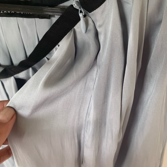 ZARA sky blue midi satin skirt with zip on side and slit in front. - Picture 5 of 8